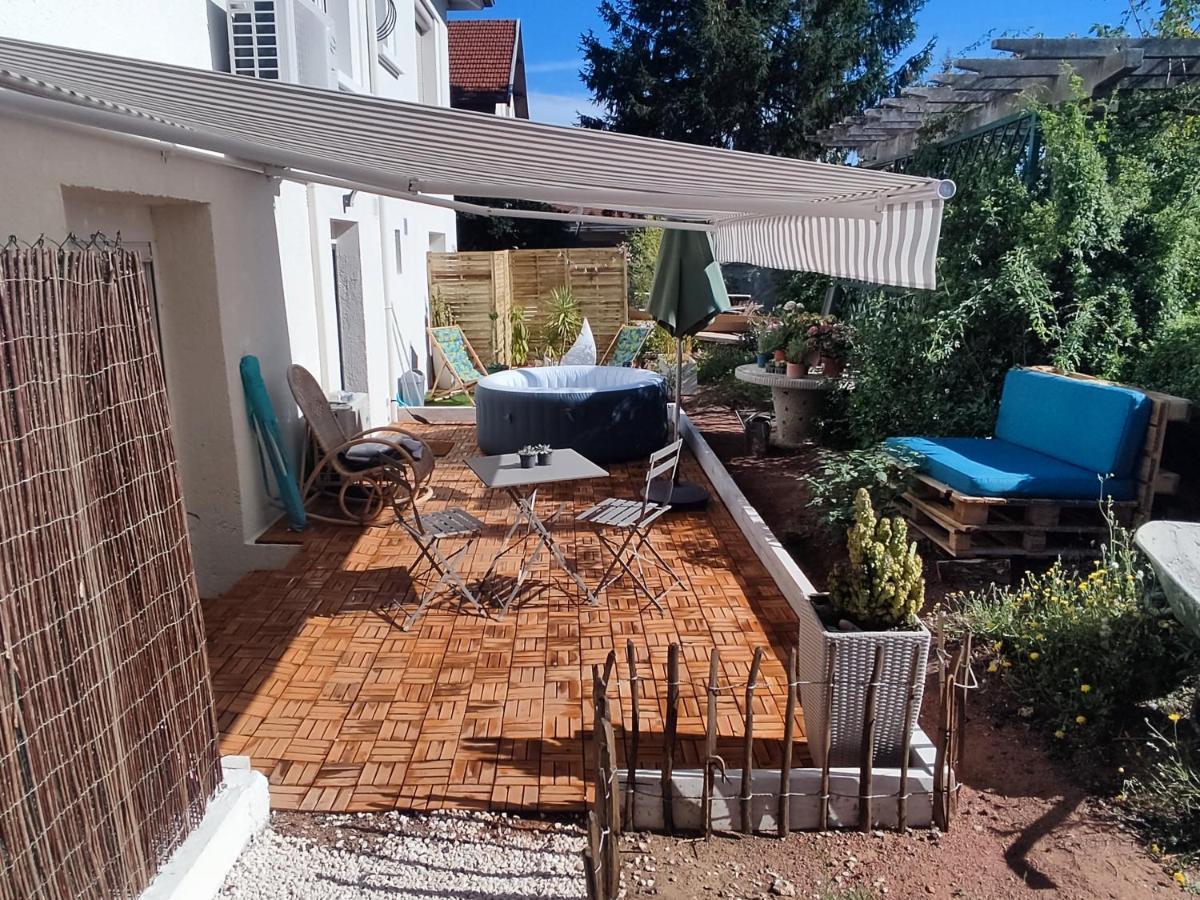 Superbe Appartement Avec Jacuzzi Avec Jardin Prive Lyon Bagian luar foto