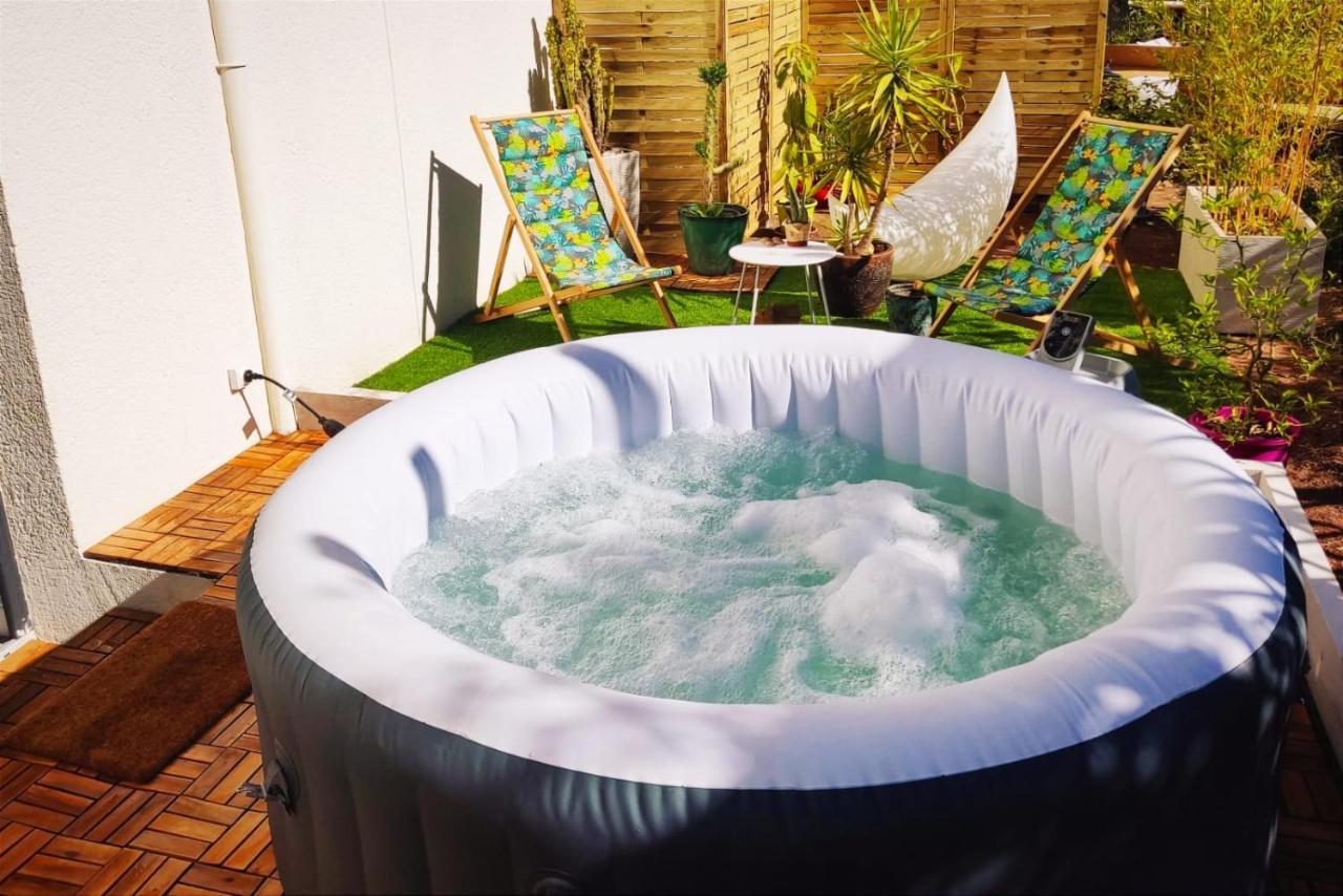 Superbe Appartement Avec Jacuzzi Avec Jardin Prive Lyon Bagian luar foto